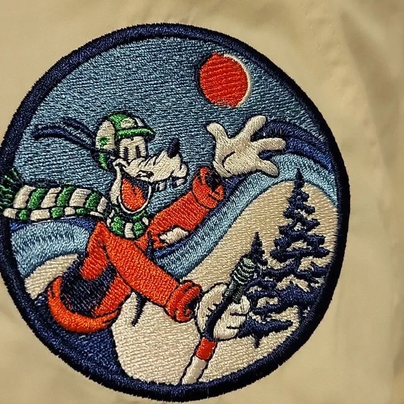 NWT: Our Universe Disney Mickey & Friends Goofy Ski Club Color Block Jacket